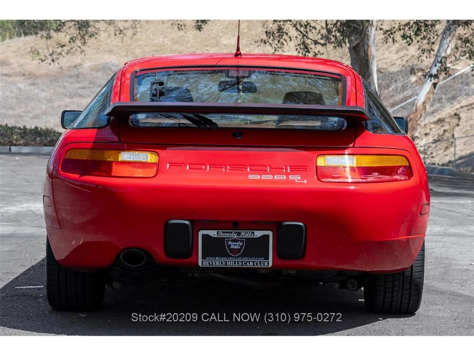 1987 Porsche 928 S4 - Image 9 of 31