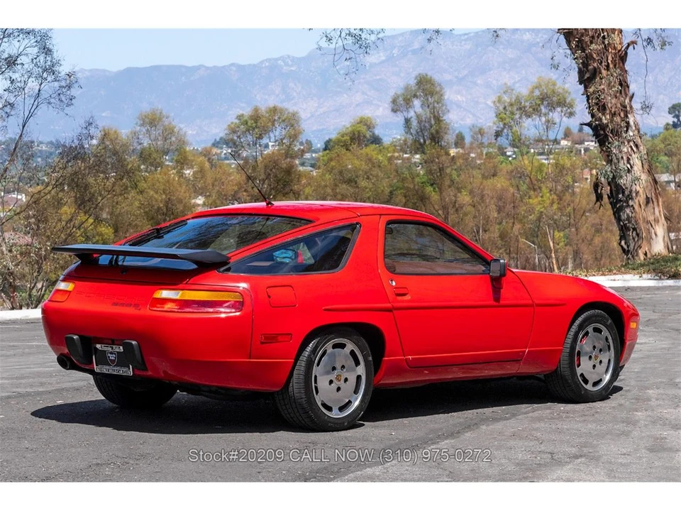 1987 Porsche 928 S4 - Image 7 of 31