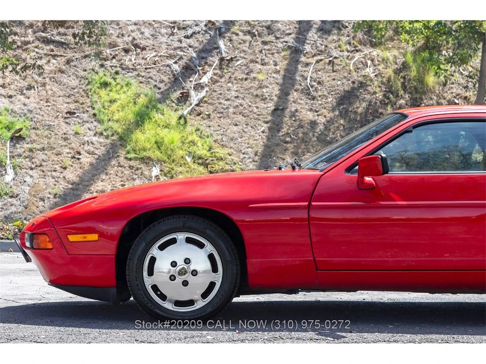 1987 Porsche 928 S4 - Image 17 of 31