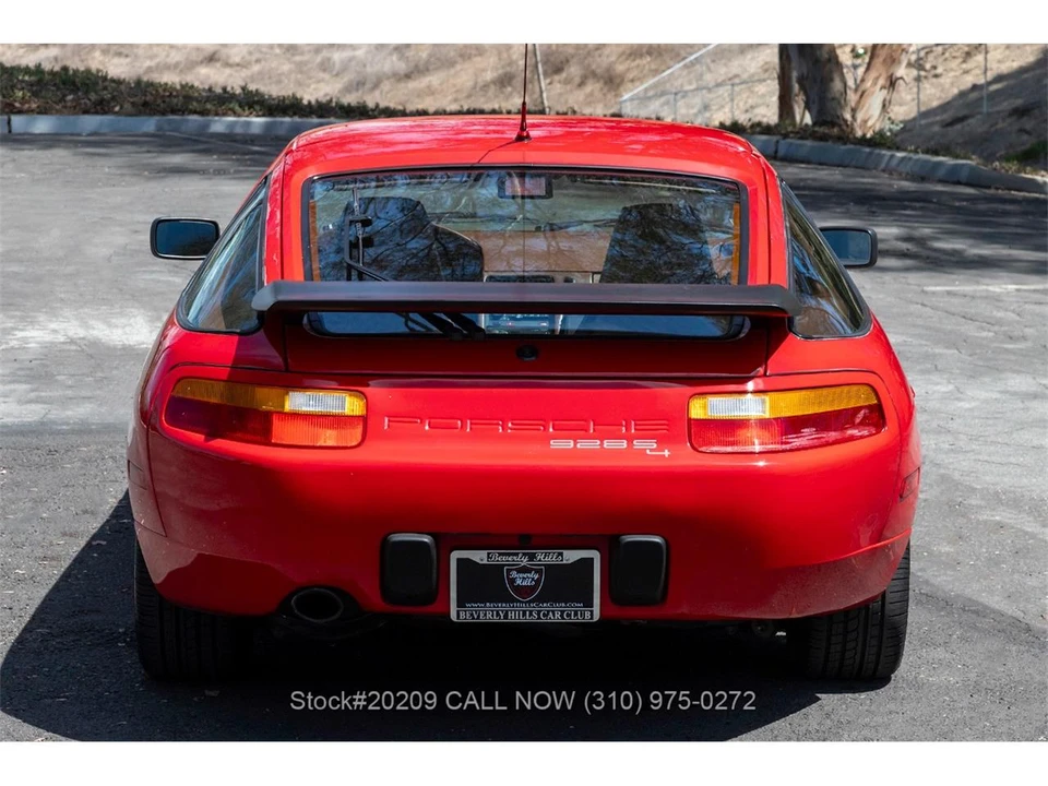 1987 Porsche 928 S4 - Image 8 of 31