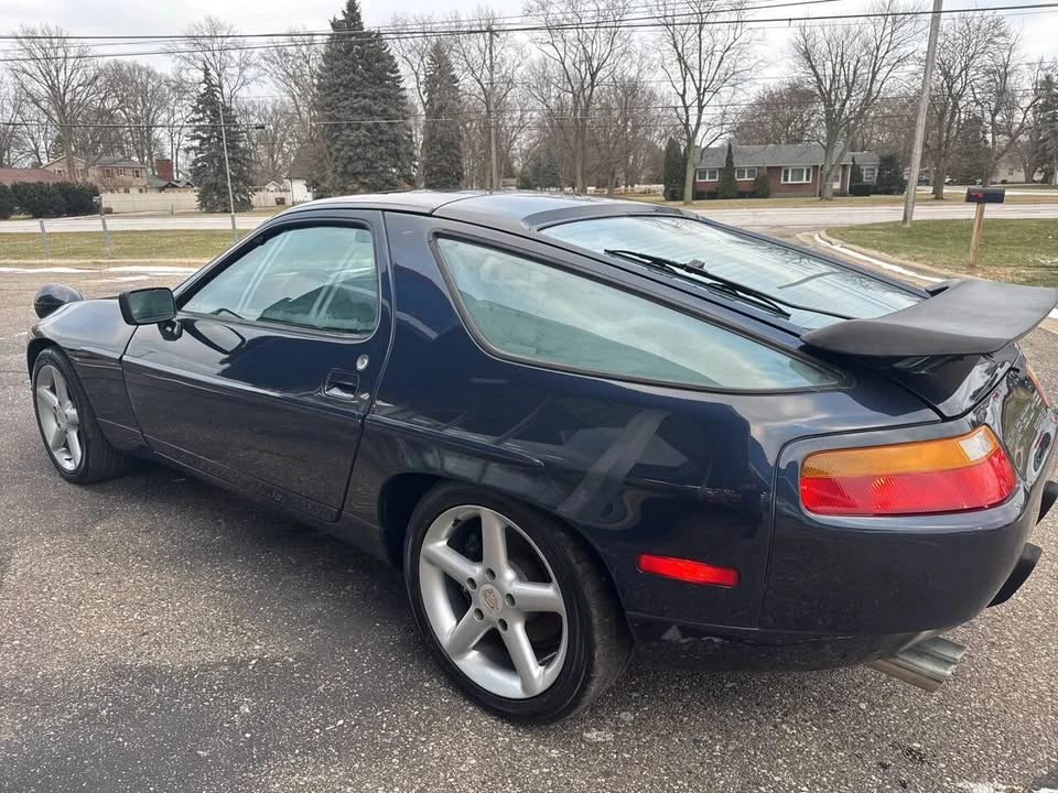 1987 Porsche 928 S4 - Image 7 of 17