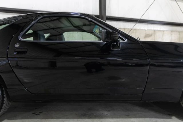 1987 Porsche 928 S4 - Image 28 of 31
