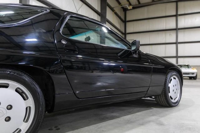 1987 Porsche 928 - Image 31 of 31