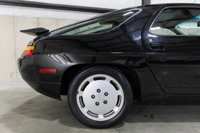 1987 Porsche 928 S4 - Image 27 of 31