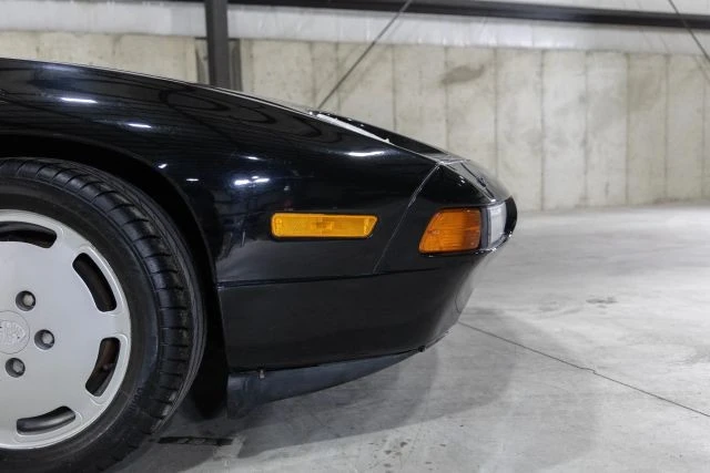 1987 Porsche 928 S4 - Image 30 of 31
