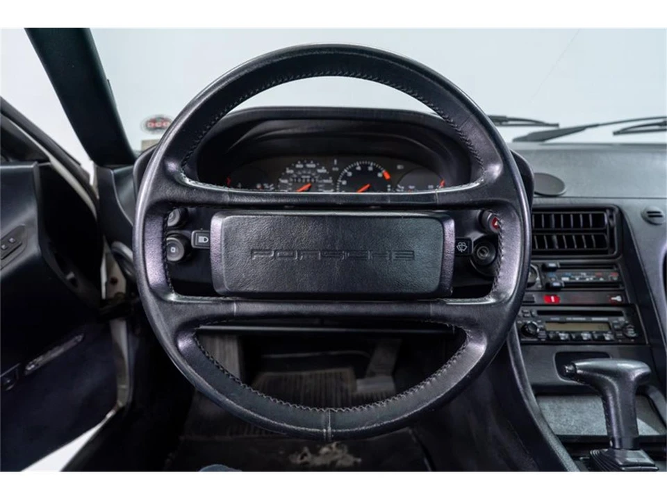 1987 Porsche 928 S4 - Image 12 of 31
