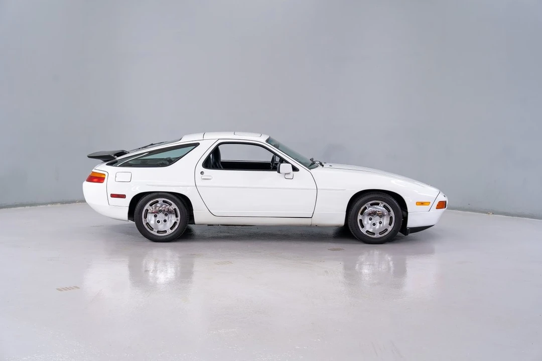 1987 Porsche 928 S4 - Image 6 of 31