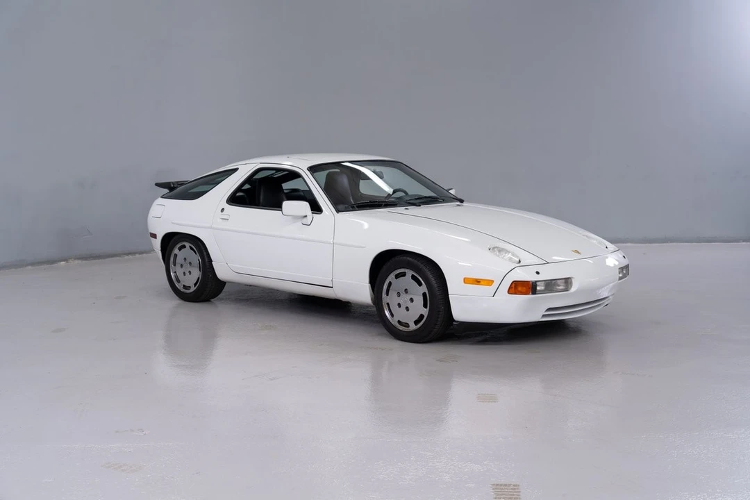 1987 Porsche 928 S4 - Image 7 of 31