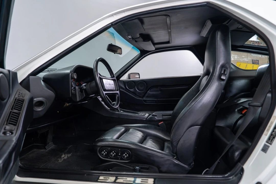 1987 Porsche 928 S4 - Image 18 of 31