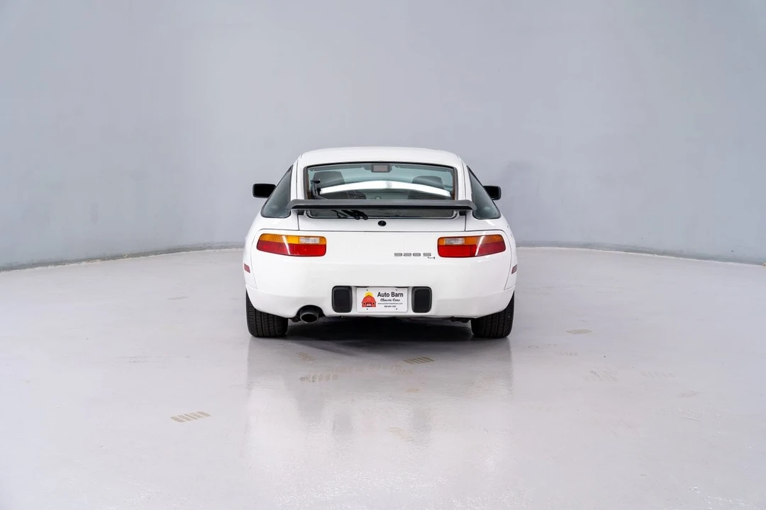 1987 Porsche 928 S4 - Image 4 of 31