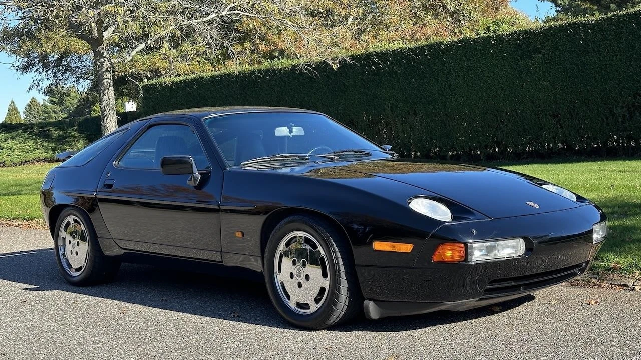 1987 Porsche 928 - Image 6 of 12
