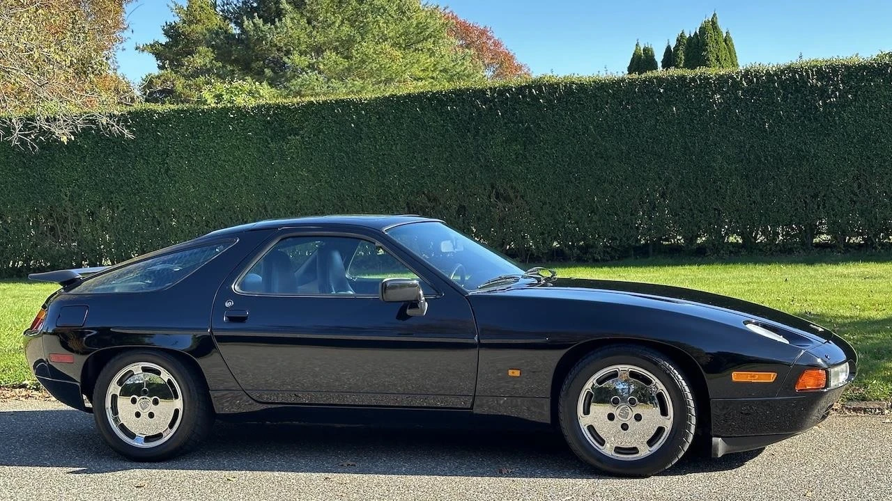 1987 Porsche 928 - Image 9 of 12