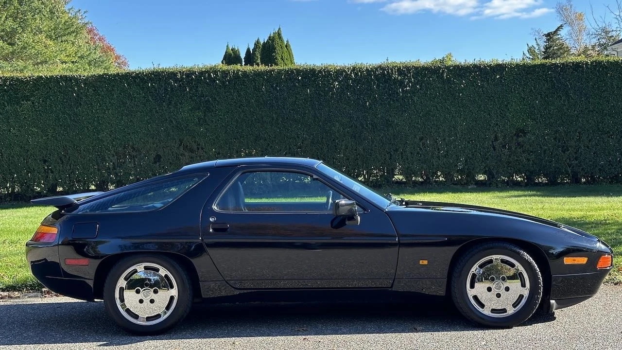 1987 Porsche 928 - Image 10 of 12