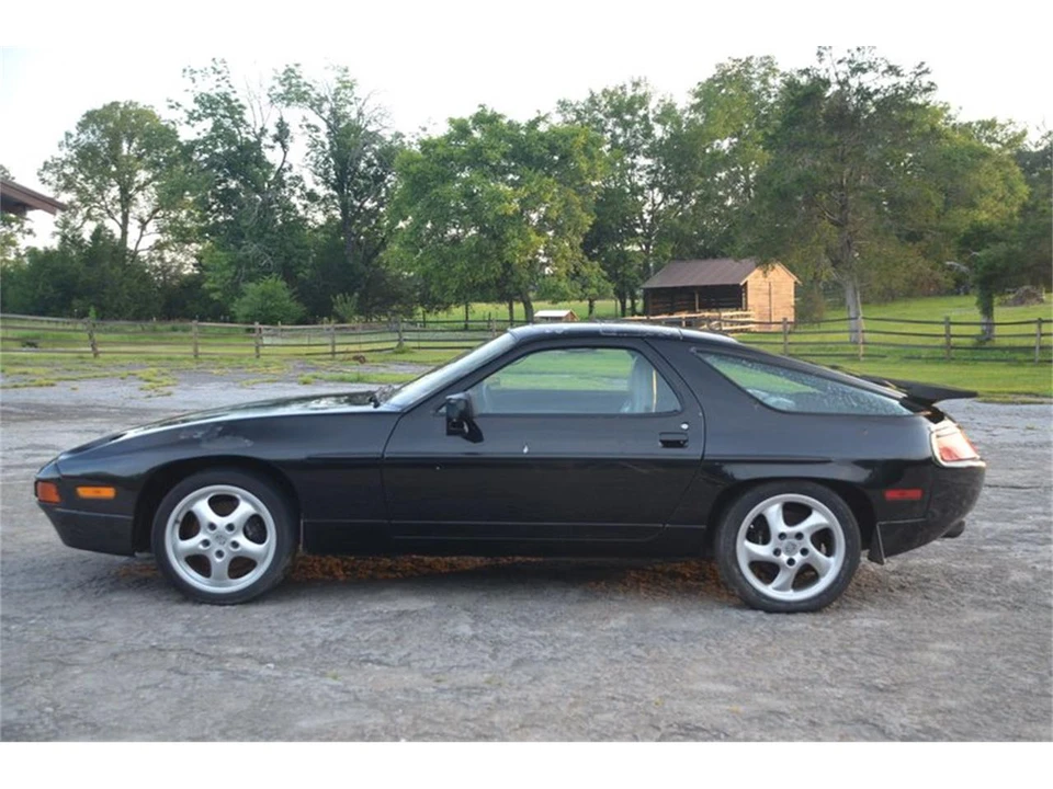 1987 Porsche 928 S4 - Image 7 of 31
