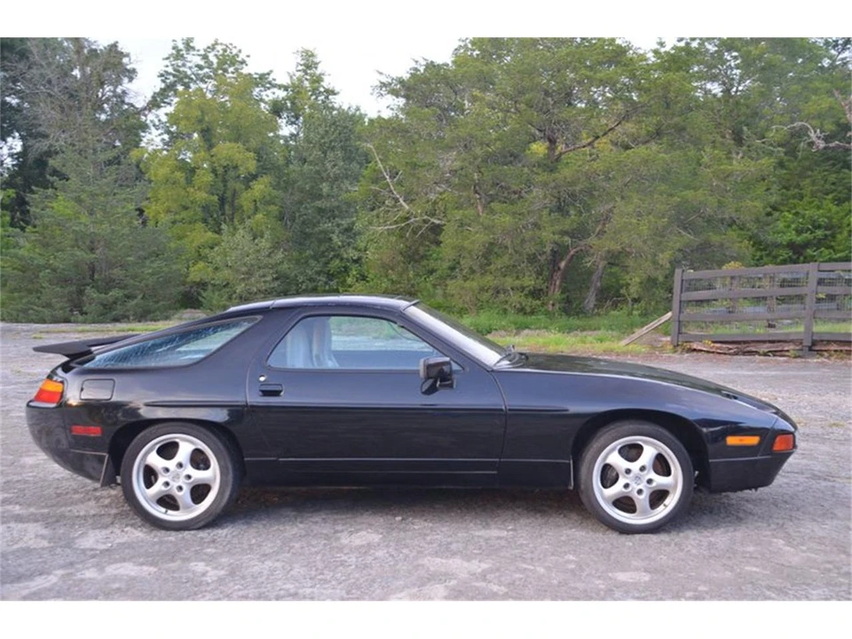 1987 Porsche 928 S4 - Image 11 of 31