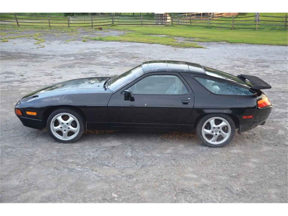 1987 Porsche 928 S4 - Image 8 of 31