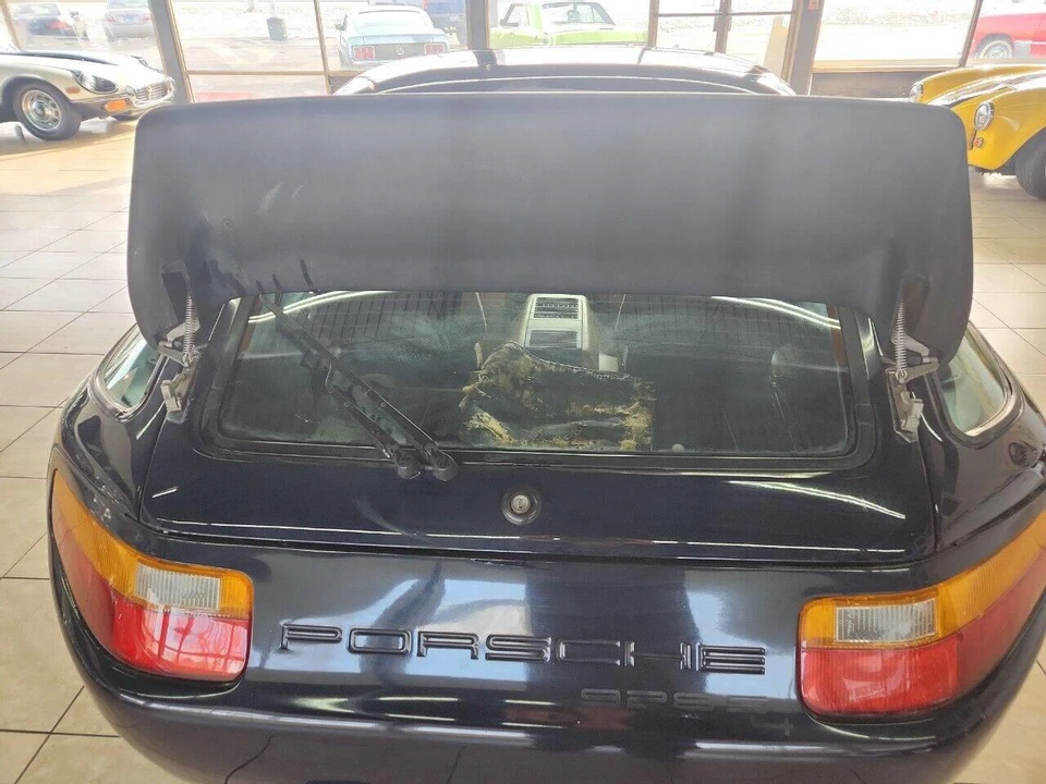 1987 Porsche 928 S4 - Image 9 of 31