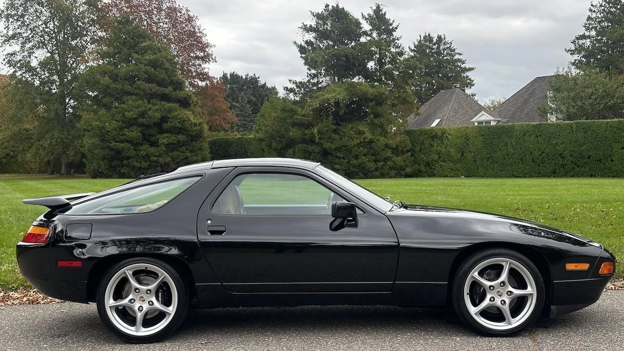 1987 Porsche 928 - Image 9 of 12