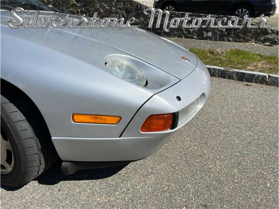 1987 Porsche 928 S4 - Image 13 of 31