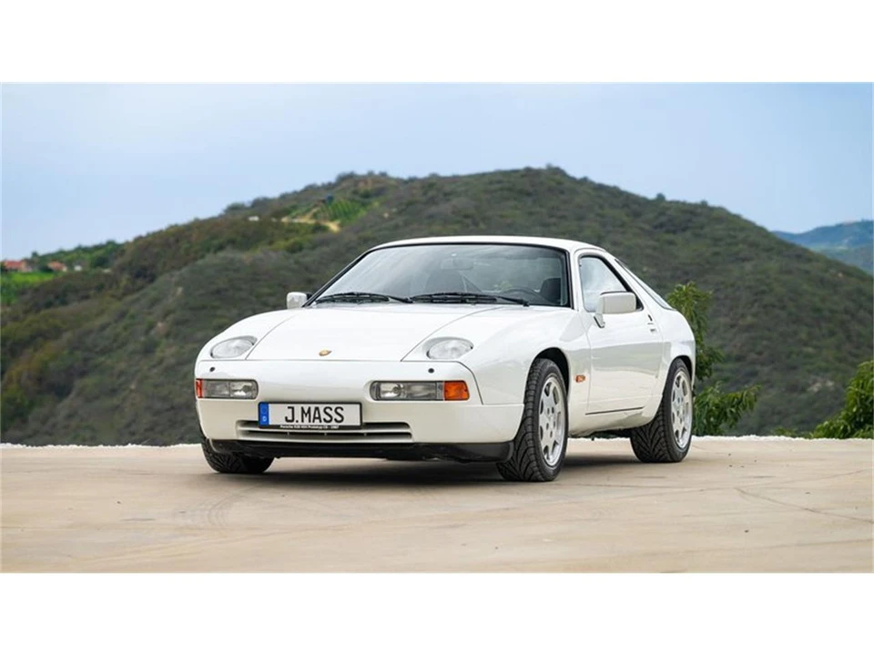 1987 Porsche 928 S4 - Image 11 of 31