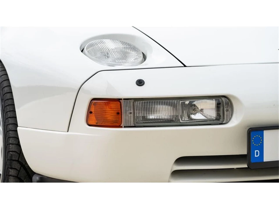 1987 Porsche 928 S4 - Image 16 of 31