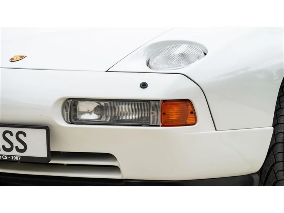 1987 Porsche 928 S4 - Image 18 of 31
