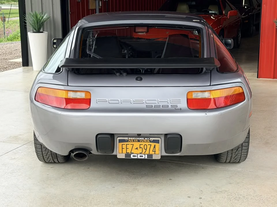 1987 Porsche 928 S4 - Image 5 of 20
