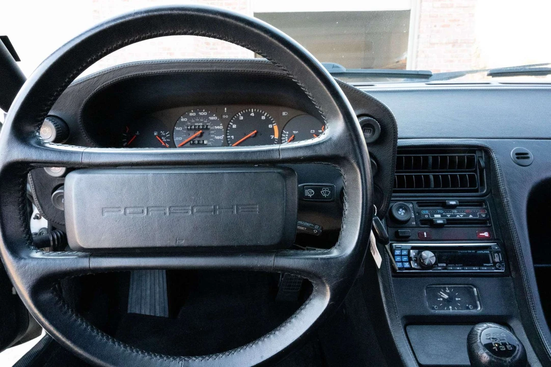 1987 Porsche 928 S4 - Image 7 of 14