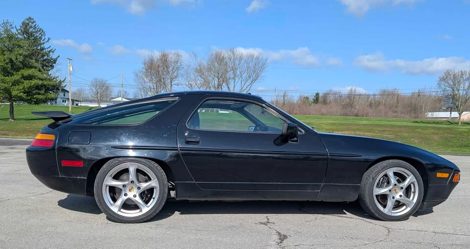 1987 Porsche 928 S4 - Image 2 of 9