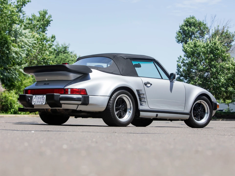 1987 Porsche 991 GT2 RS - Image 3 of 31