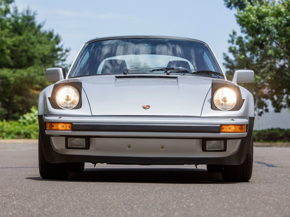 1987 Porsche 991 GT2 RS - Image 6 of 31