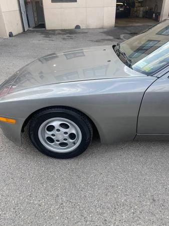 1987 Porsche 944 - Image 2 of 8