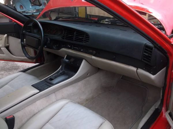 1987 Porsche 944 - Image 17 of 20