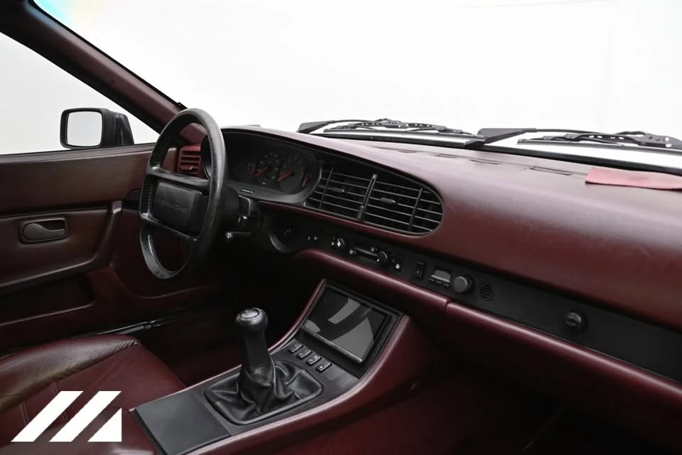 1987 Porsche 944 - Image 7 of 11