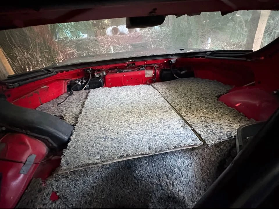 1987 Porsche 944 - Image 9 of 10