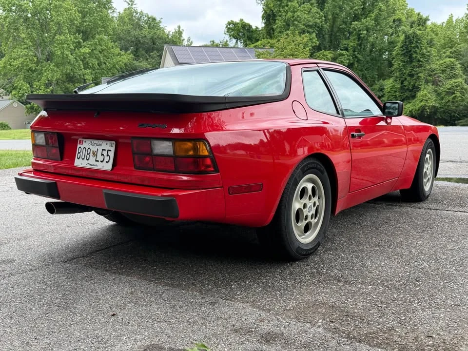 1987 Porsche 944 - Image 11 of 18