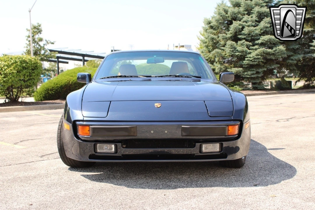 1987 Porsche 944 - Image 4 of 12