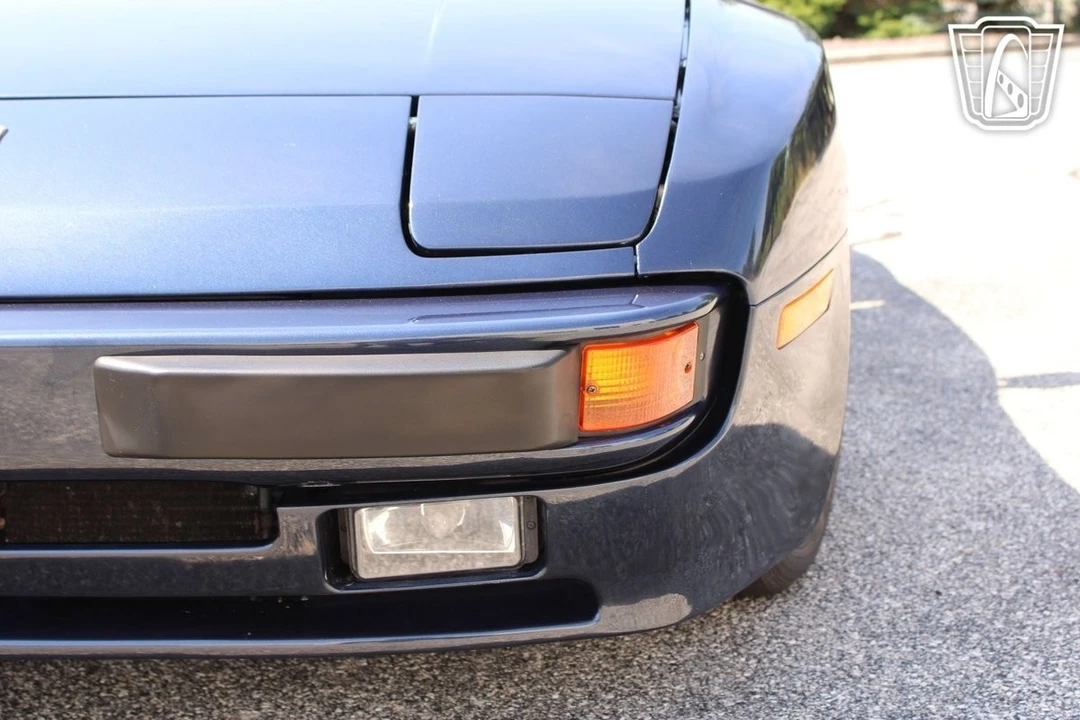 1987 Porsche 944 - Image 19 of 21