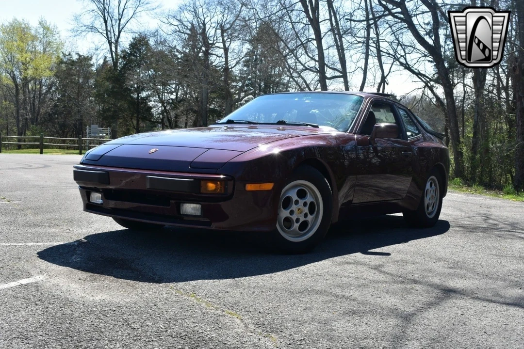 1987 Porsche 944 - Image 4 of 12