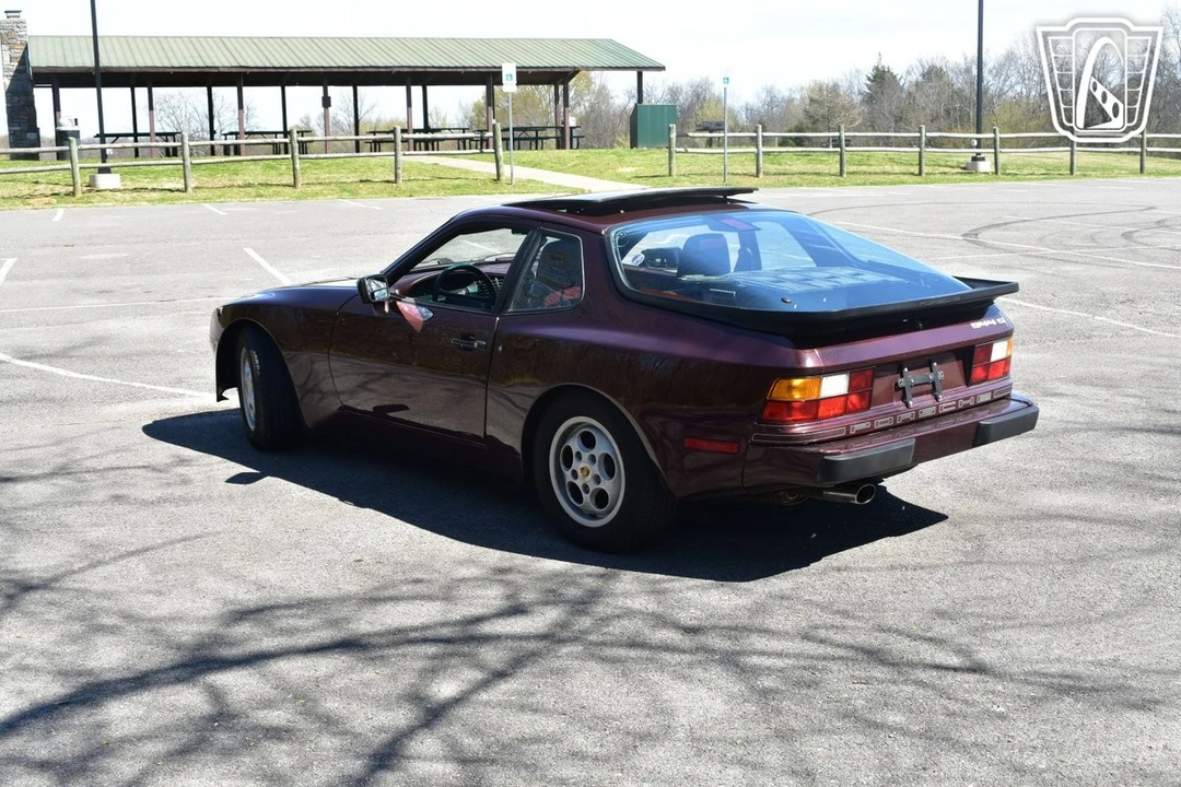 1987 Porsche 944 S - Image 11 of 12