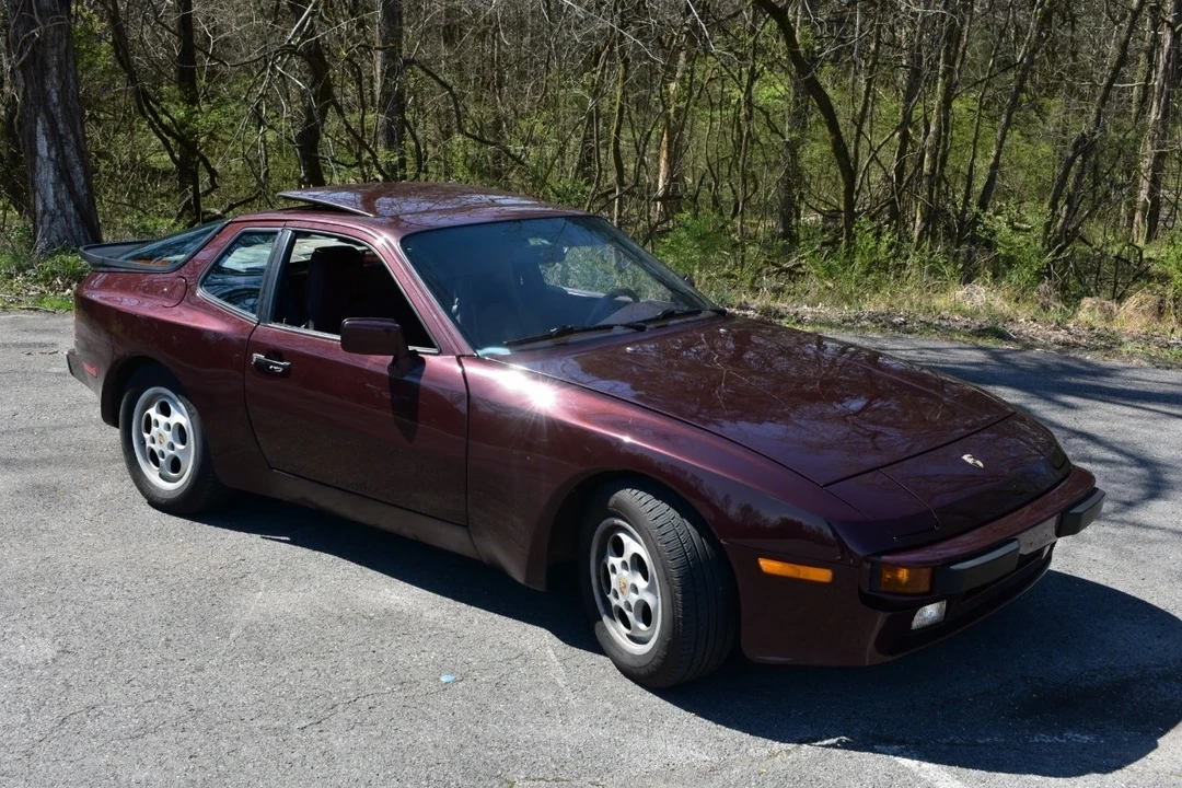 1987 Porsche 944 - Image 11 of 12
