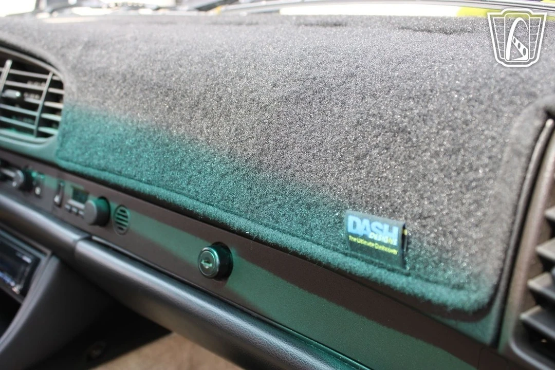 1987 Porsche 944 - Image 3 of 21