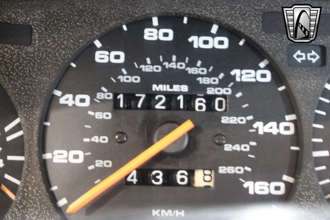 1987 Porsche 944 - Image 3 of 12
