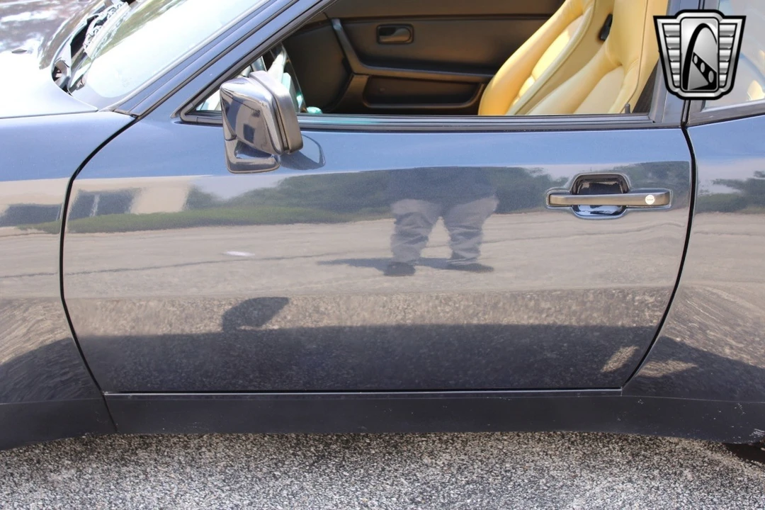 1987 Porsche 944 - Image 10 of 12