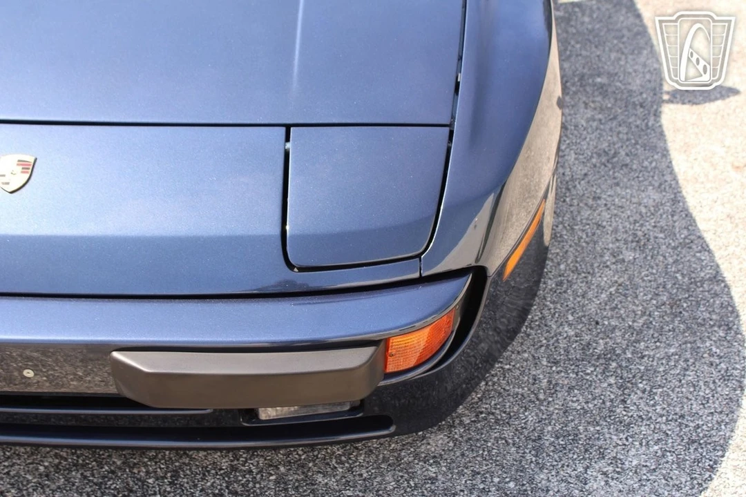 1987 Porsche 944 - Image 18 of 21