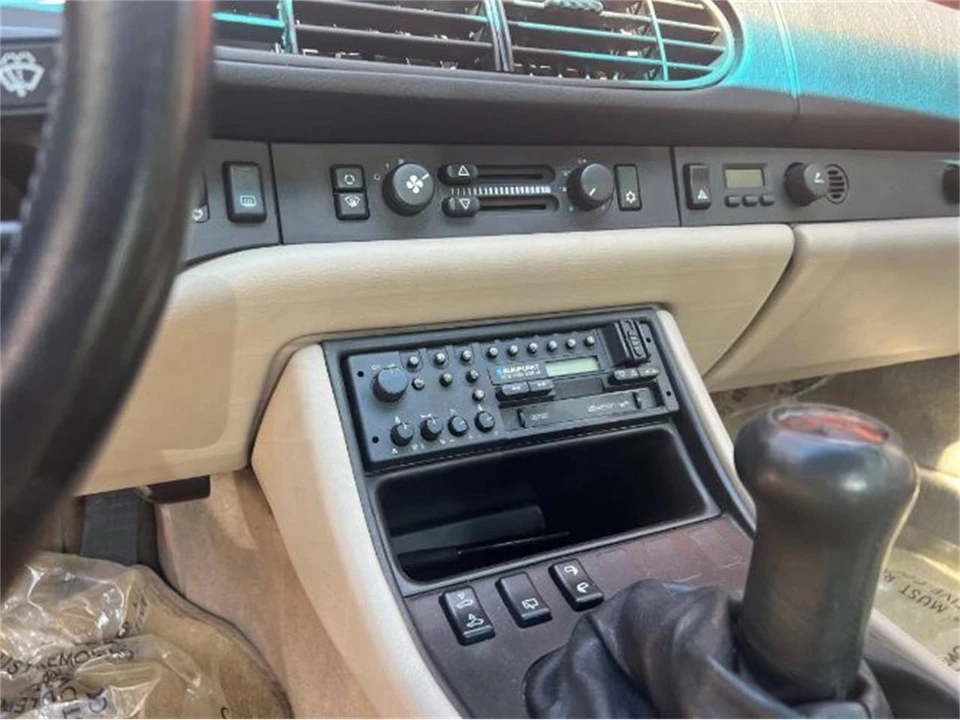 1987 Porsche 944 - Image 16 of 21