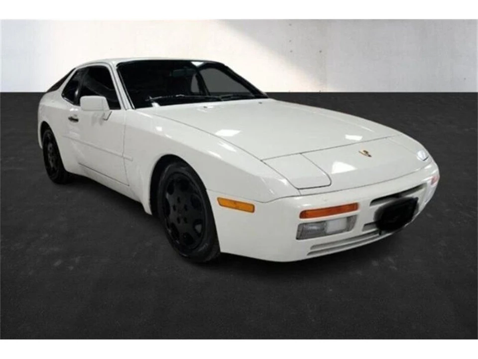 1987 Porsche 944 S - Image 7 of 30