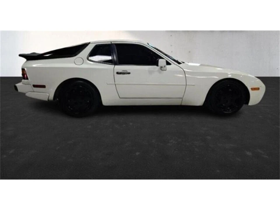 1987 Porsche 944 S - Image 3 of 30