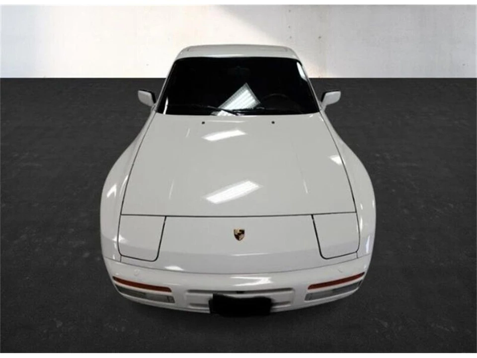 1987 Porsche 944 S - Image 2 of 30