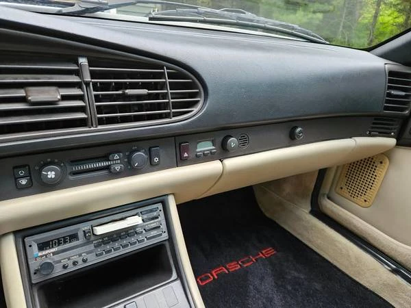 1987 Porsche 944 - Image 13 of 18